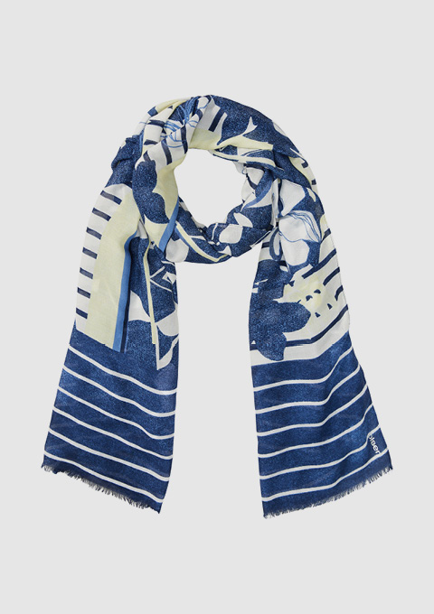 Ein blau-weißes Schal mit floralem Design, das elegant und stilvoll wirkt. Ein blau-weißes Schal mit floralem Design, das elegant und stilvoll wirkt.