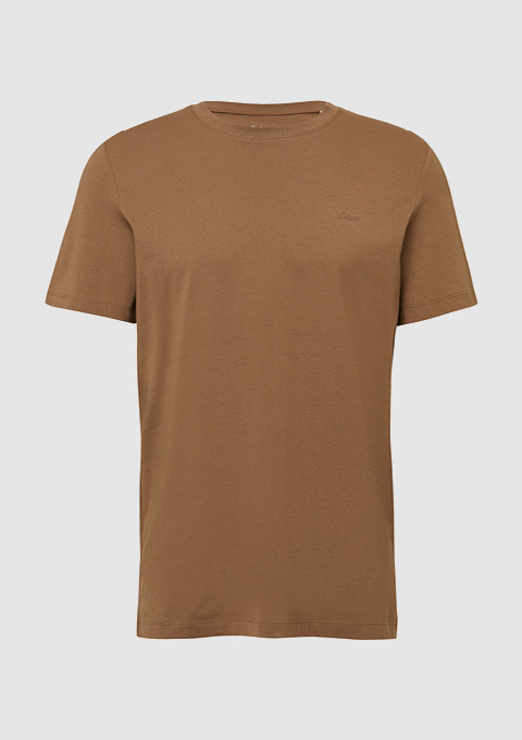 Braunes T-Shirt mit Rundhalsausschnitt. Braunes T-Shirt mit Rundhalsausschnitt.