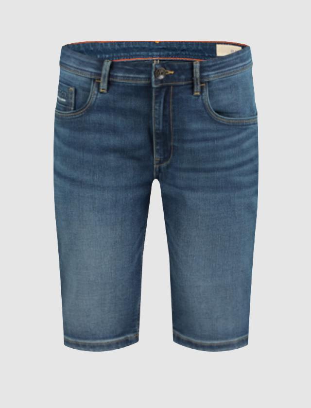 Blaue Jeansshorts. Blaue Jeansshorts.